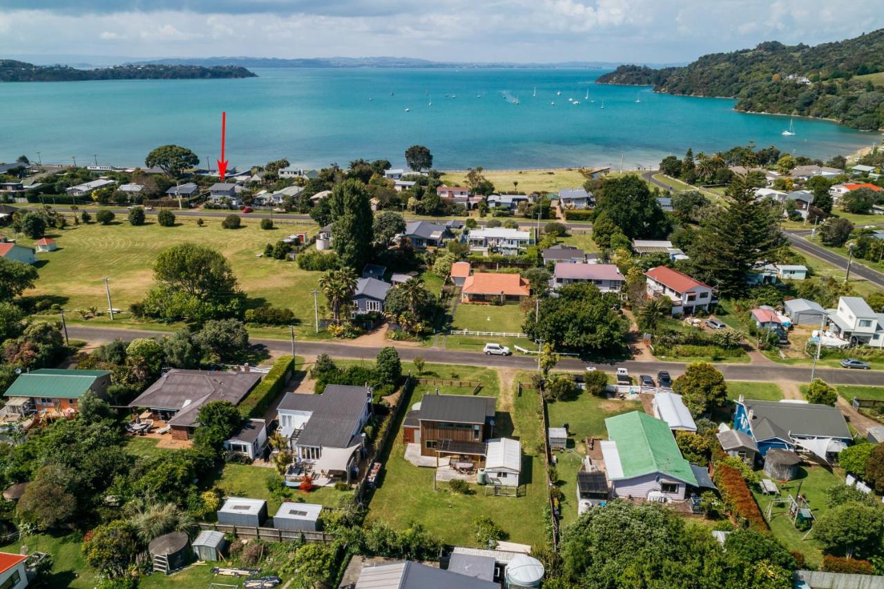 Oneroa Coastal Classic - Coast & Country Exterior photo
